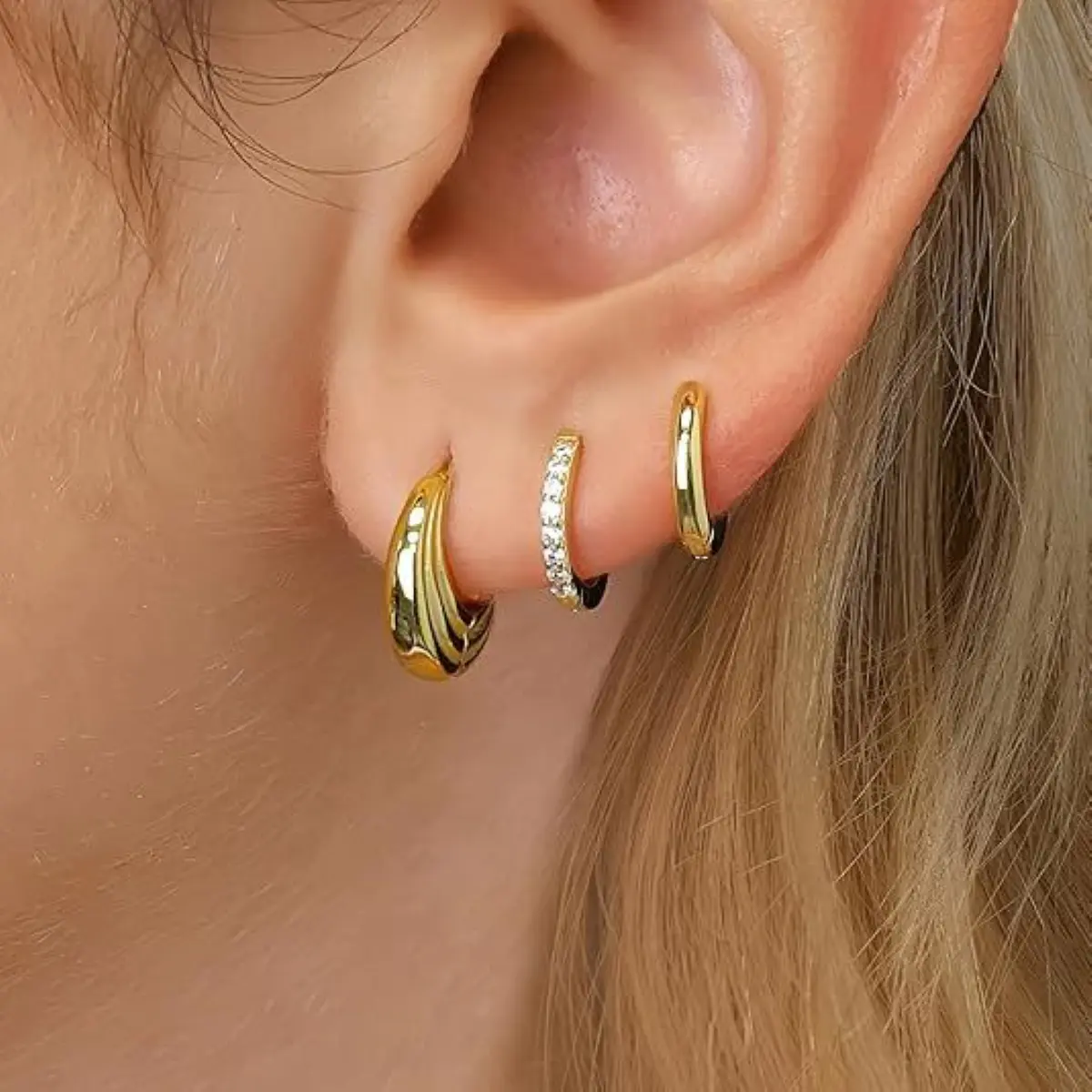 Gold Small Hoop Earrings Set for Women, Gold Plated Dainty Small Huggie Hoop Earrings for Women, Gold Earrings Stack Sets for Multiple Piercing, Cartilage Earrings for Women Jewelry Gifts